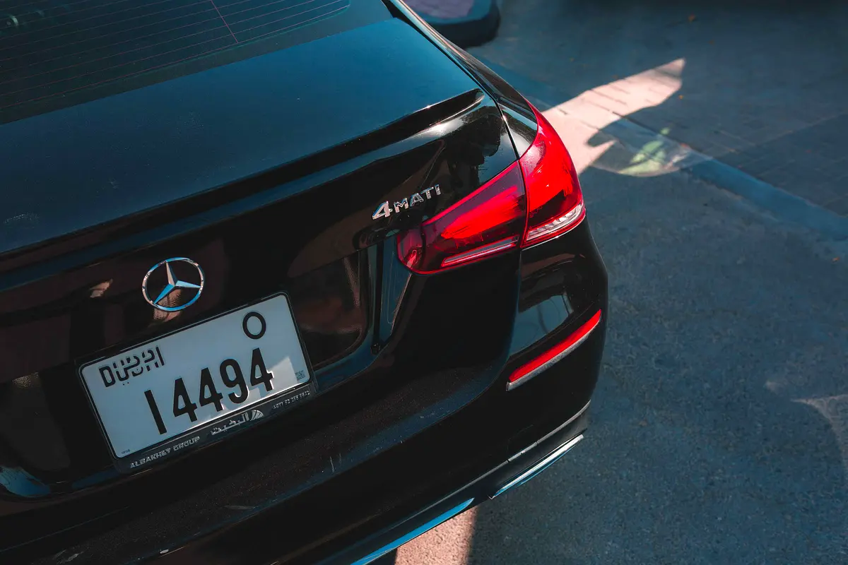 واردات Mercedes-Benz A Class 2019 از دبی — منطقه آزاد کیش و قشم — خودرو Mercedes-Benz — تصویر 18