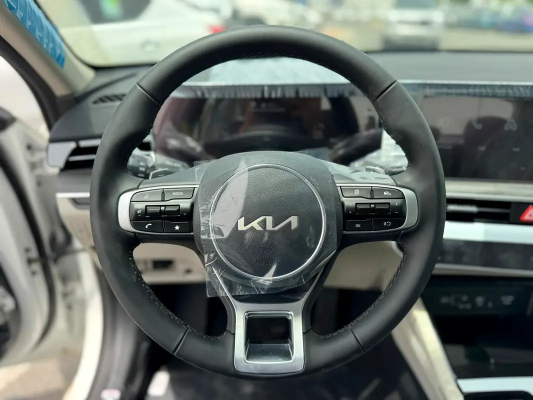 واردات Kia K5 2026 از دبی — منطقه آزاد کیش و قشم — خودرو Kia — تصویر 8