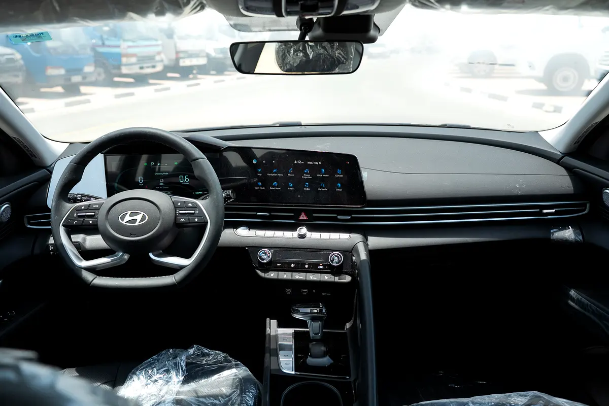 واردات Hyundai Elantra 2025 از دبی — منطقه آزاد کیش و قشم — خودرو Hyundai — تصویر 9