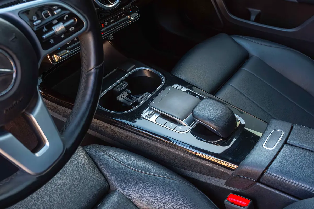 واردات Mercedes-Benz A Class 2019 از دبی — منطقه آزاد کیش و قشم — خودرو Mercedes-Benz — تصویر 13