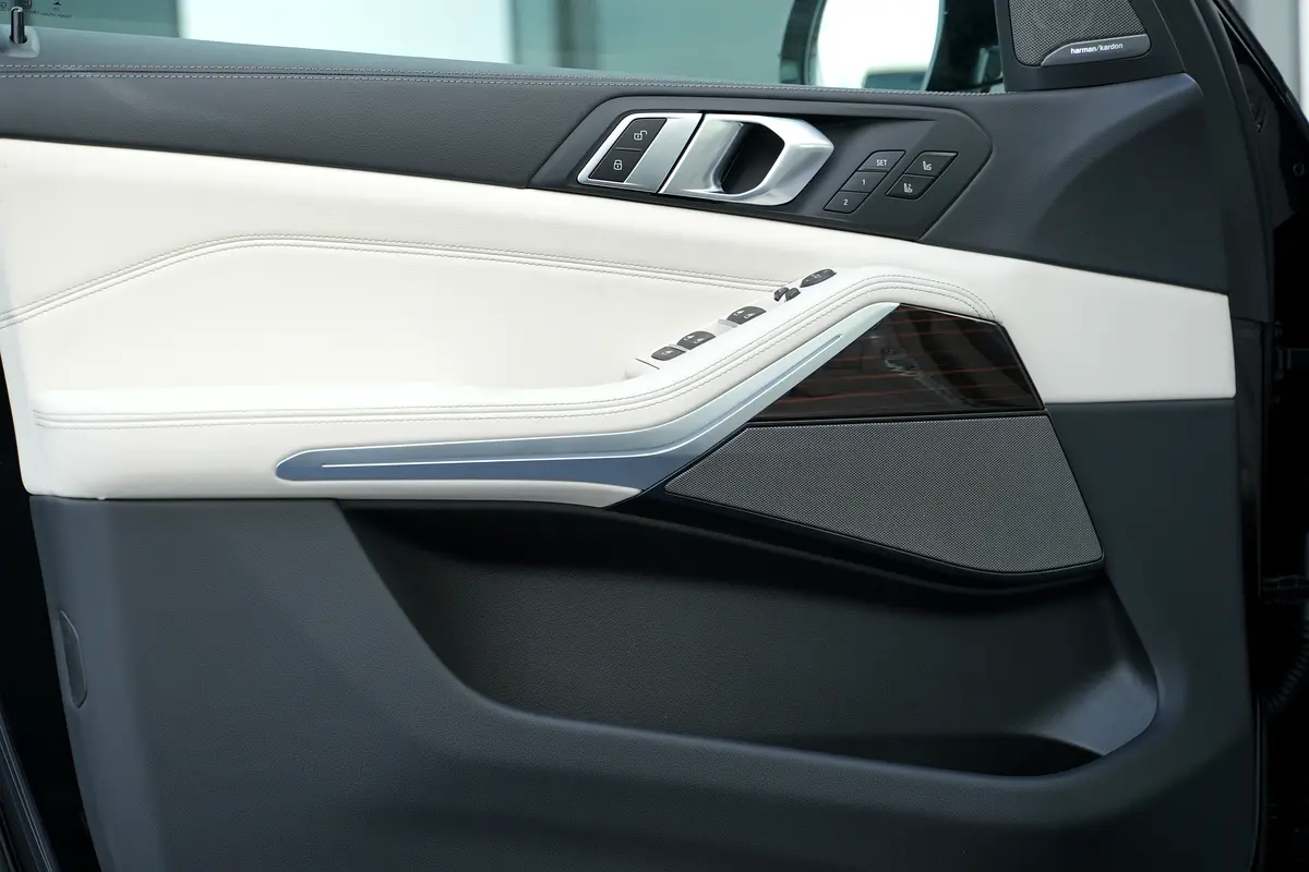 واردات BMW X5 2026 از دبی — منطقه آزاد کیش و قشم — خودرو BMW — تصویر 16