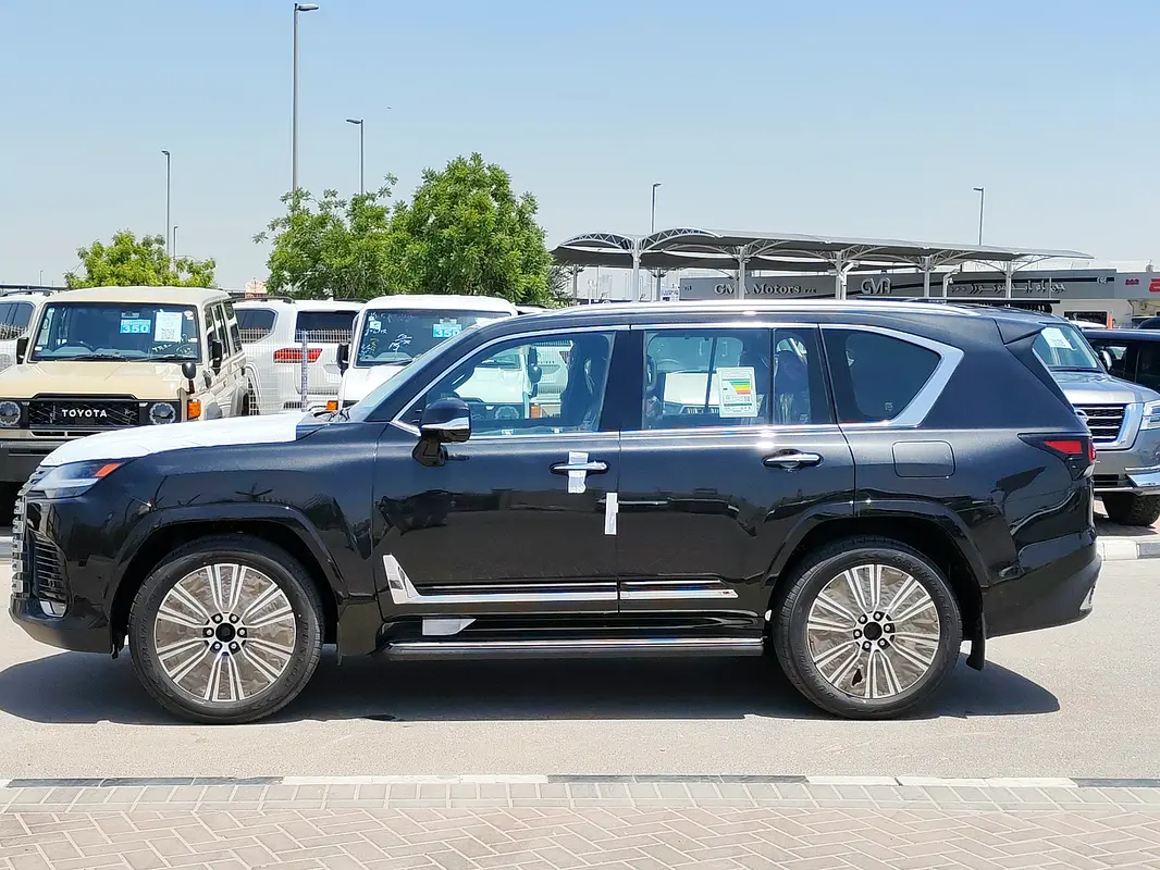 واردات Lexus LX Series 2026 از دبی — منطقه آزاد کیش و قشم — خودرو Lexus — تصویر 5