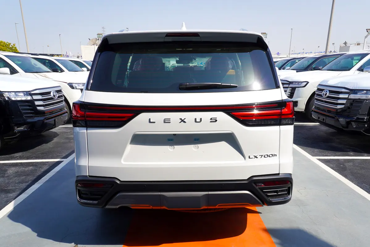واردات Lexus LX Series 2026 از دبی — منطقه آزاد کیش و قشم — خودرو Lexus — تصویر 5