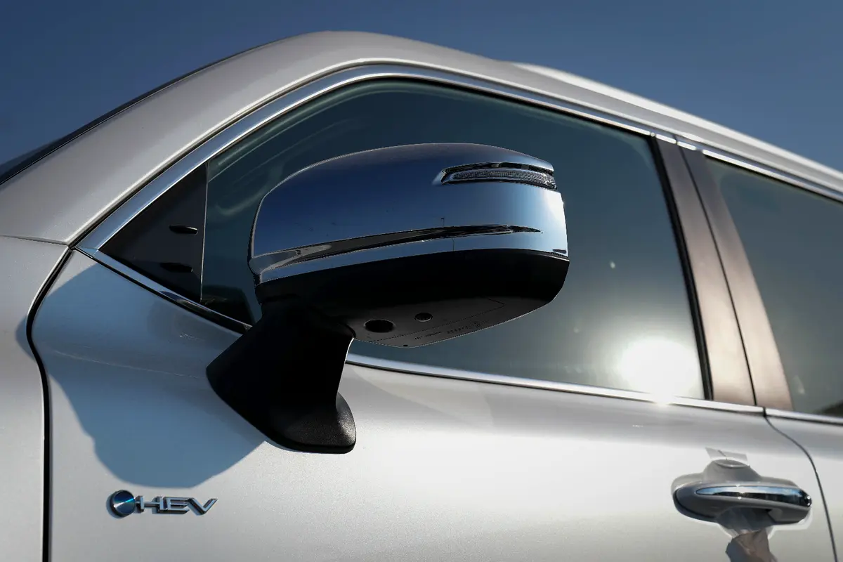 واردات Toyota Land Cruiser 2026 از دبی — منطقه آزاد کیش و قشم — خودرو Toyota — تصویر 11