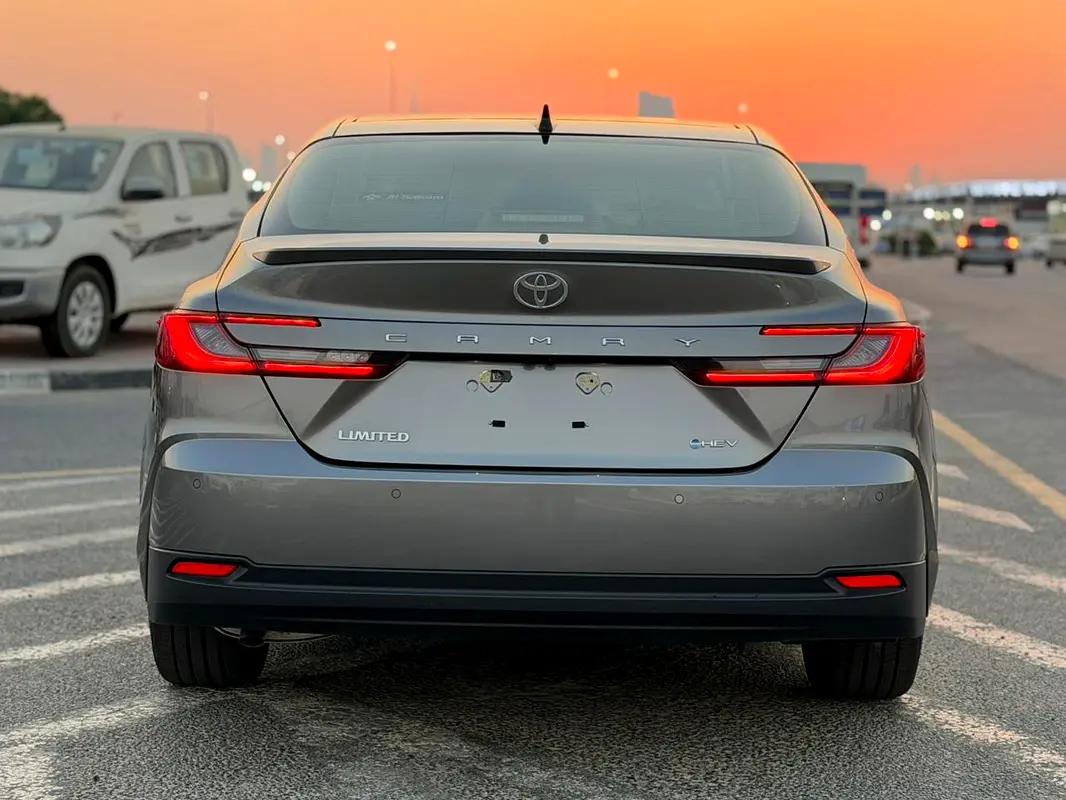واردات Toyota Camry 2026 از دبی — منطقه آزاد کیش و قشم — خودرو Toyota — تصویر 5