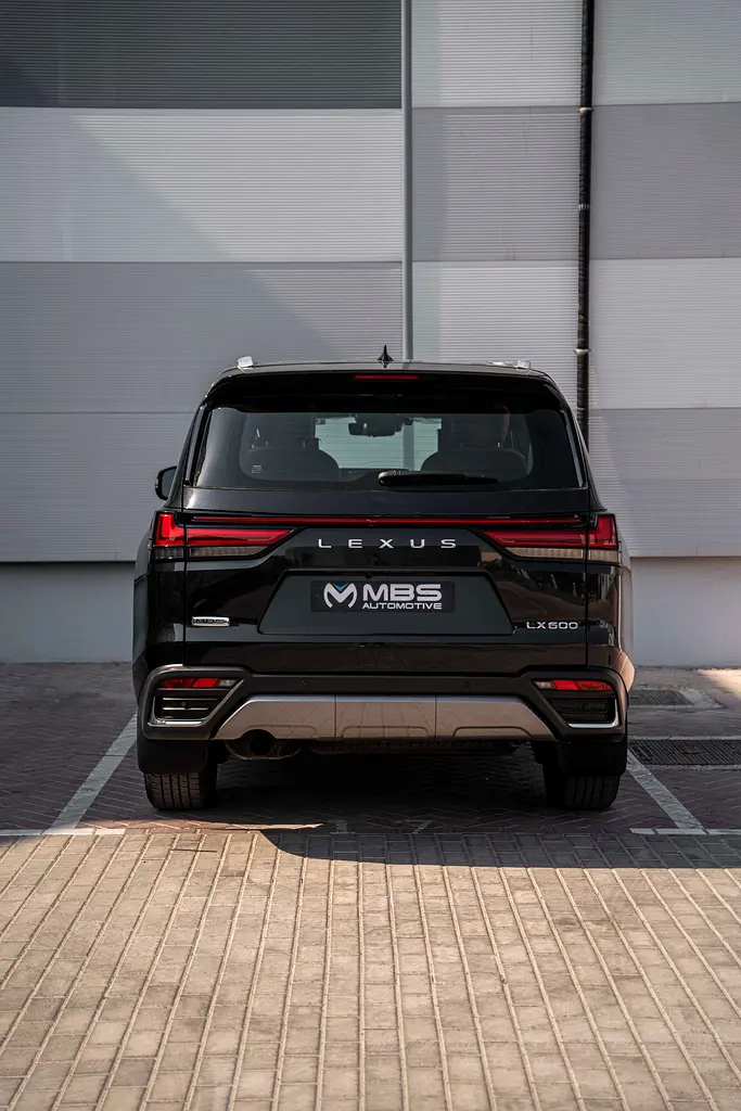 واردات Lexus LX Series 2026 از دبی — منطقه آزاد کیش و قشم — خودرو Lexus — تصویر 9