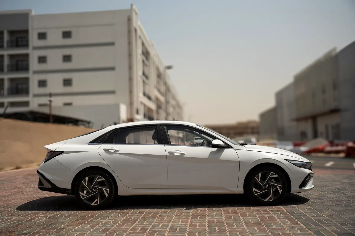واردات Hyundai Elantra 2025 از دبی — منطقه آزاد کیش و قشم — خودرو Hyundai — تصویر 4