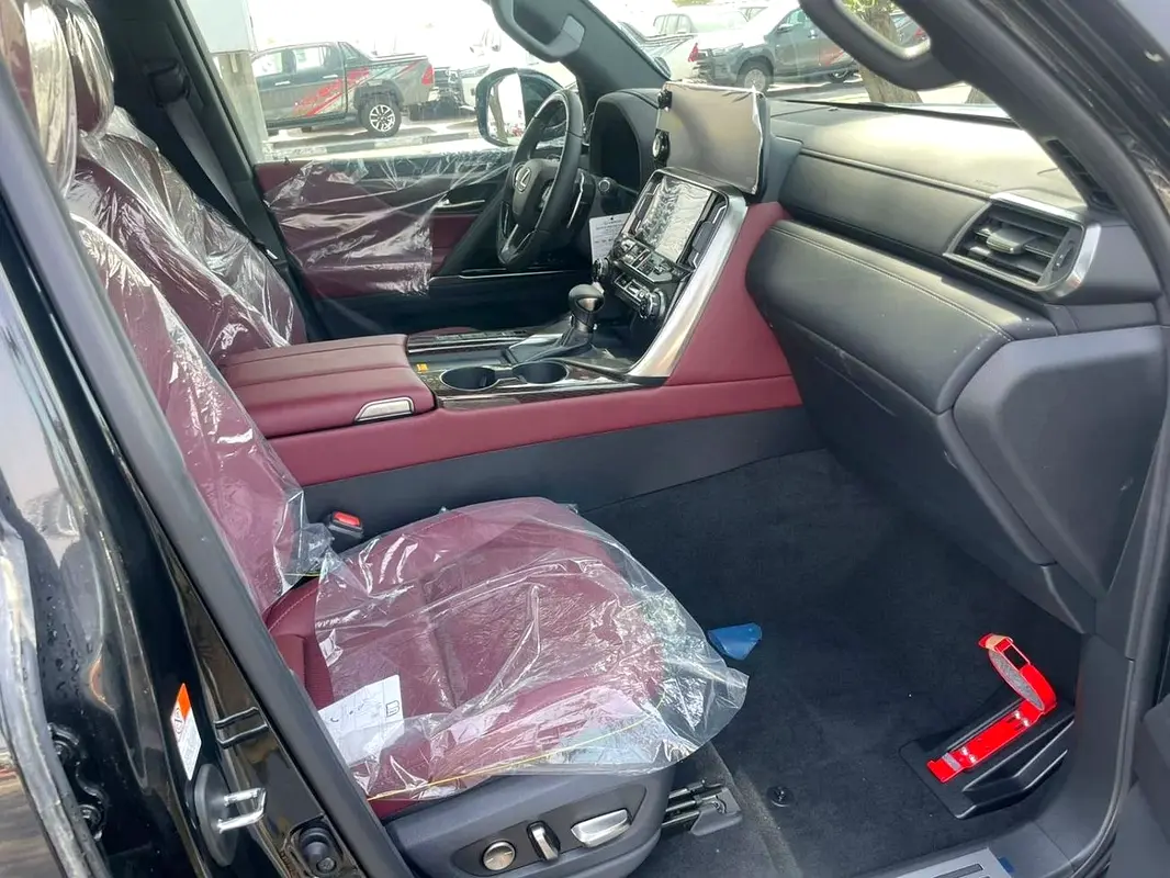 واردات Lexus LX Series 2026 از دبی — منطقه آزاد کیش و قشم — خودرو Lexus — تصویر 14
