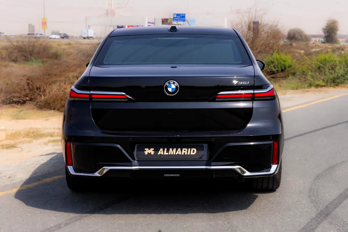 واردات BMW 7 Series 2026 از دبی — منطقه آزاد کیش و قشم — خودرو BMW — تصویر 4