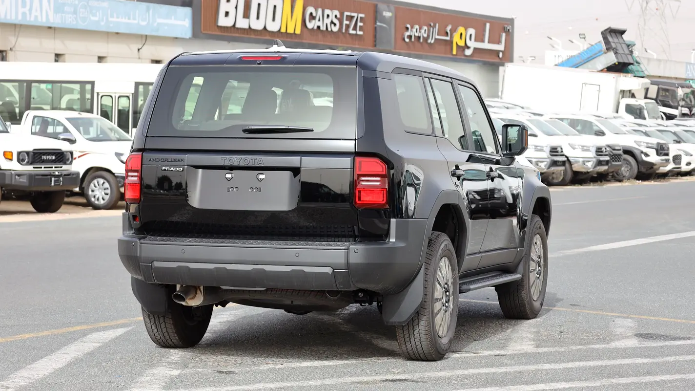 واردات Toyota Prado 2026 از دبی — منطقه آزاد کیش و قشم — خودرو Toyota — تصویر 5