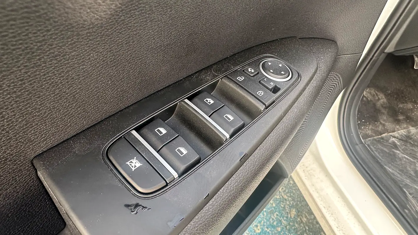 واردات Kia K3 2026 از دبی — منطقه آزاد کیش و قشم — خودرو Kia — تصویر 8