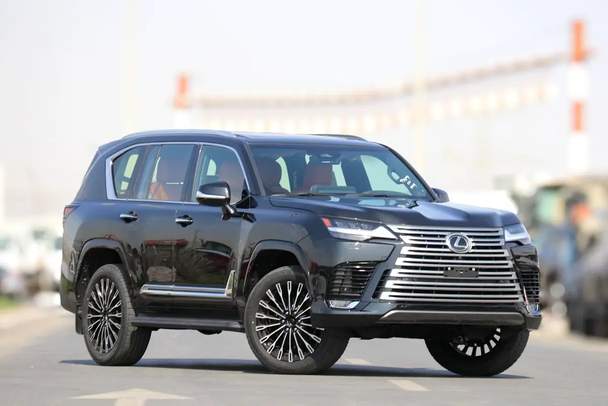 واردات Lexus LX Series 2026 از دبی — منطقه آزاد کیش و قشم — خودرو Lexus — تصویر 3