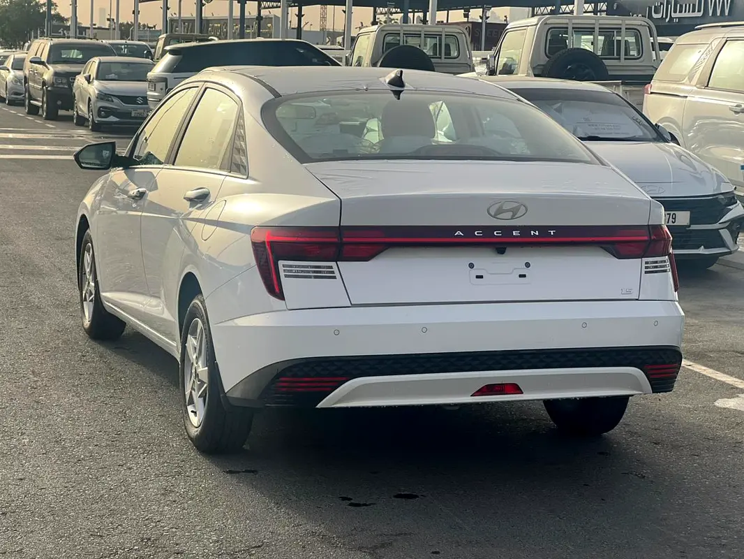 واردات Hyundai Accent 2026 از دبی — منطقه آزاد کیش و قشم — خودرو Hyundai — تصویر 5