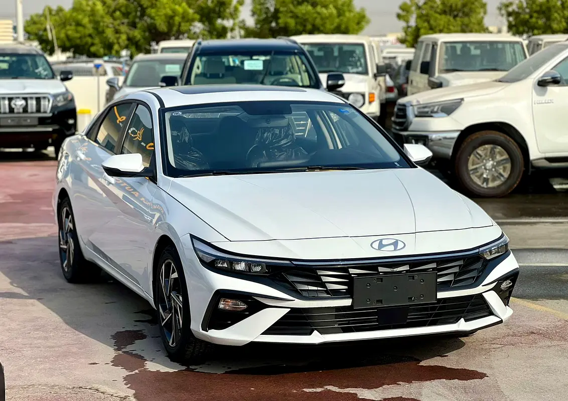 واردات Hyundai Elantra 2025 از دبی — منطقه آزاد کیش و قشم — خودرو Hyundai — تصویر 3