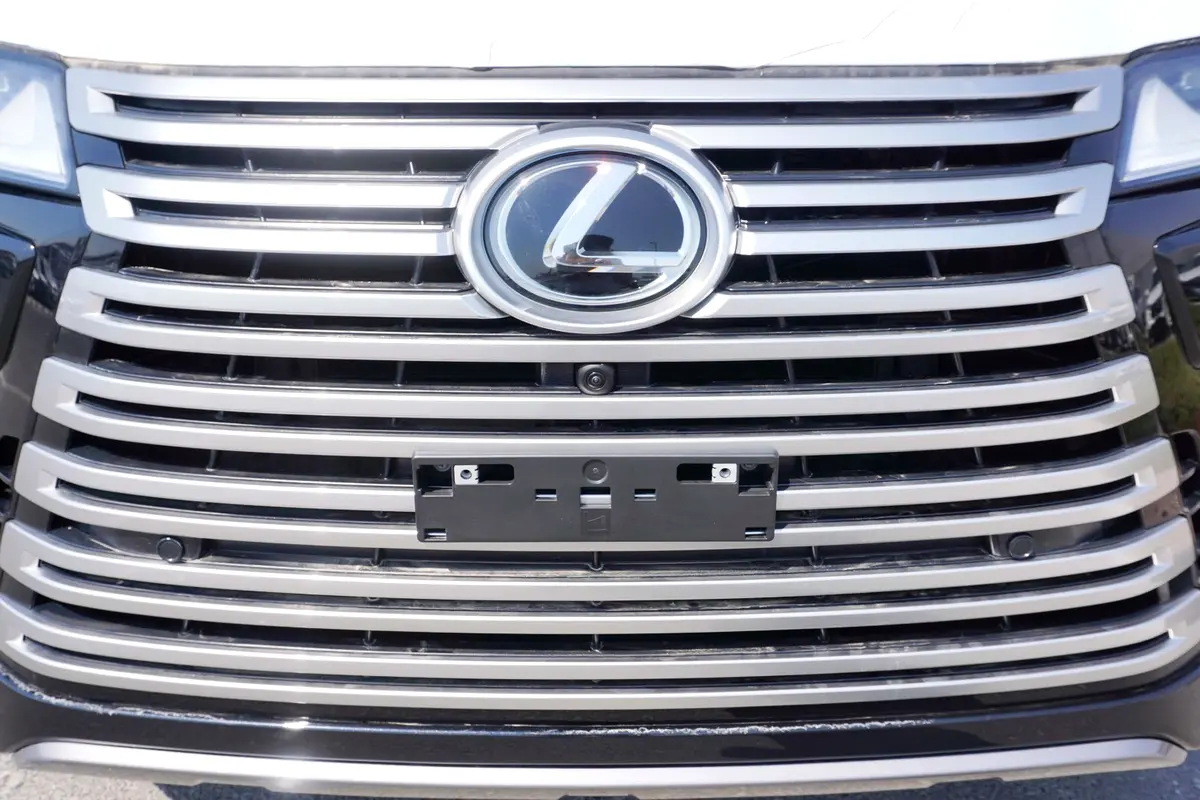 واردات Lexus LX Series 2026 از دبی — منطقه آزاد کیش و قشم — خودرو Lexus — تصویر 5