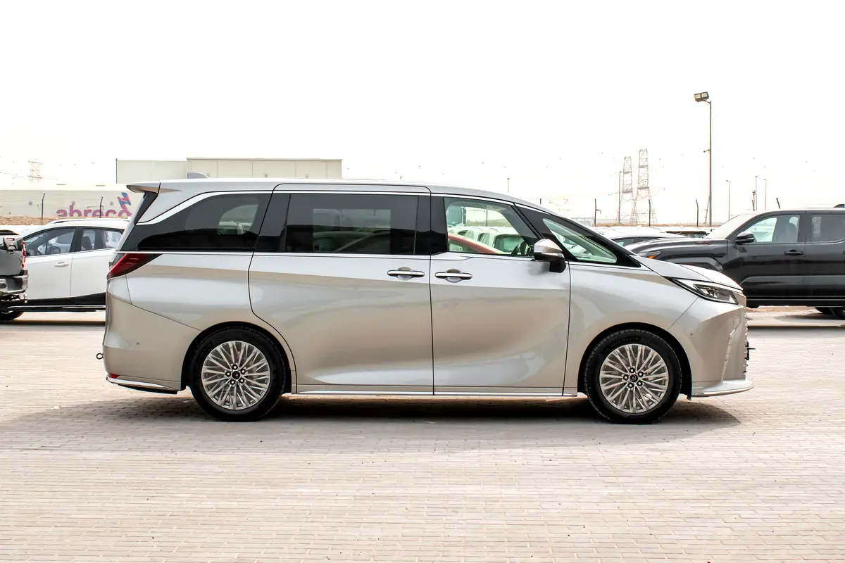 واردات Lexus LM Series 2026 از دبی — منطقه آزاد کیش و قشم — خودرو Lexus — تصویر 5