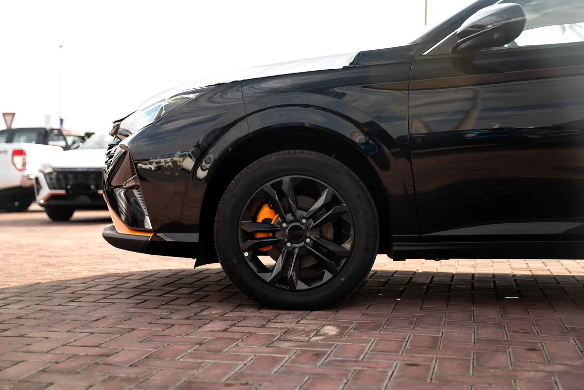 واردات Dongfeng Shine 2026 از دبی — منطقه آزاد کیش و قشم — خودرو Dongfeng — تصویر 2