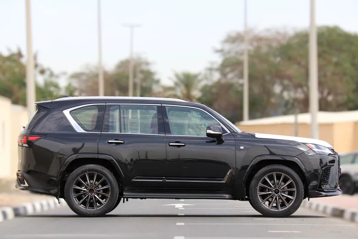 واردات Lexus LX Series 2026 از دبی — منطقه آزاد کیش و قشم — خودرو Lexus — تصویر 4