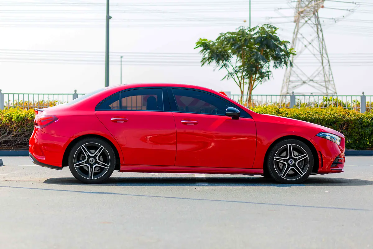 واردات Mercedes-Benz A Class 2020 از دبی — منطقه آزاد کیش و قشم — خودرو Mercedes-Benz — تصویر 19