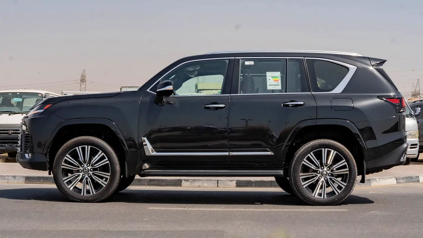 واردات Lexus LX Series 2026 از دبی — منطقه آزاد کیش و قشم — خودرو Lexus — تصویر 3