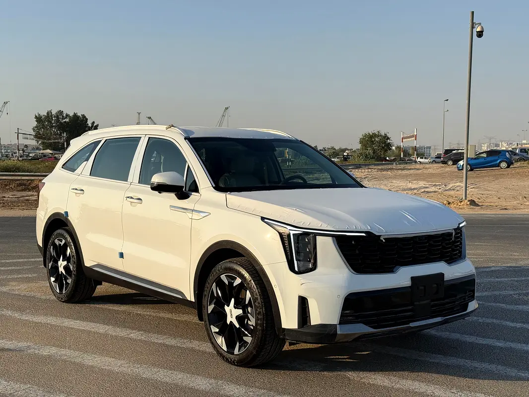 واردات Kia Sorento 2025 از دبی — منطقه آزاد کیش و قشم — خودرو Kia — تصویر 2