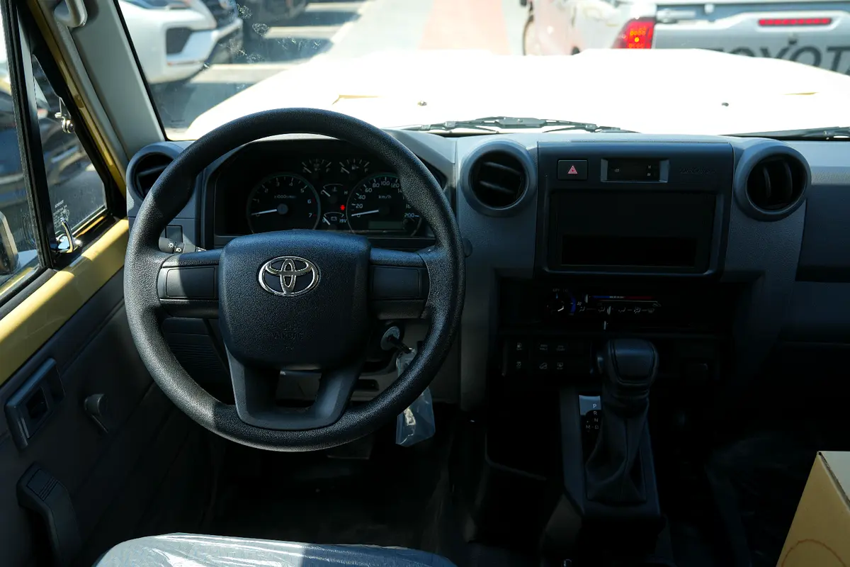 واردات Toyota Land Cruiser 70 Series 2026 از دبی — منطقه آزاد کیش و قشم — خودرو Toyota — تصویر 20