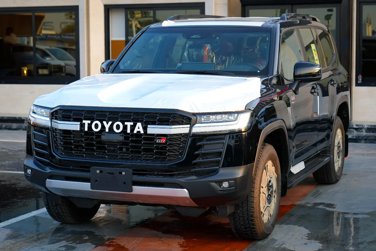 واردات Toyota Land Cruiser 2026 از دبی — منطقه آزاد کیش و قشم — خودرو Toyota — تصویر 3
