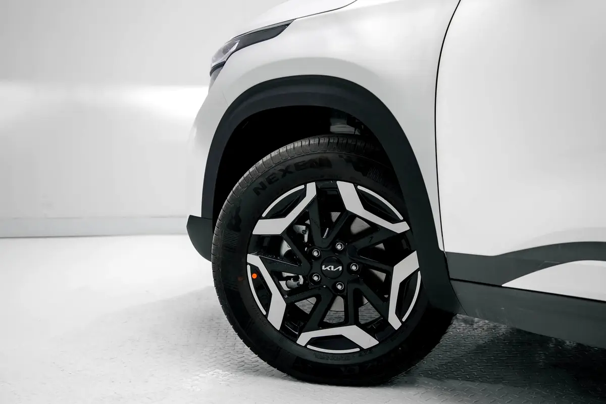 واردات Kia Seltos 2025 از دبی — منطقه آزاد کیش و قشم — خودرو Kia — تصویر 6