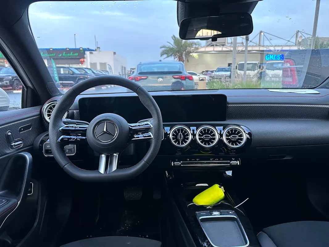 واردات Mercedes-Benz A Class 2025 از دبی — منطقه آزاد کیش و قشم — خودرو Mercedes-Benz — تصویر 7