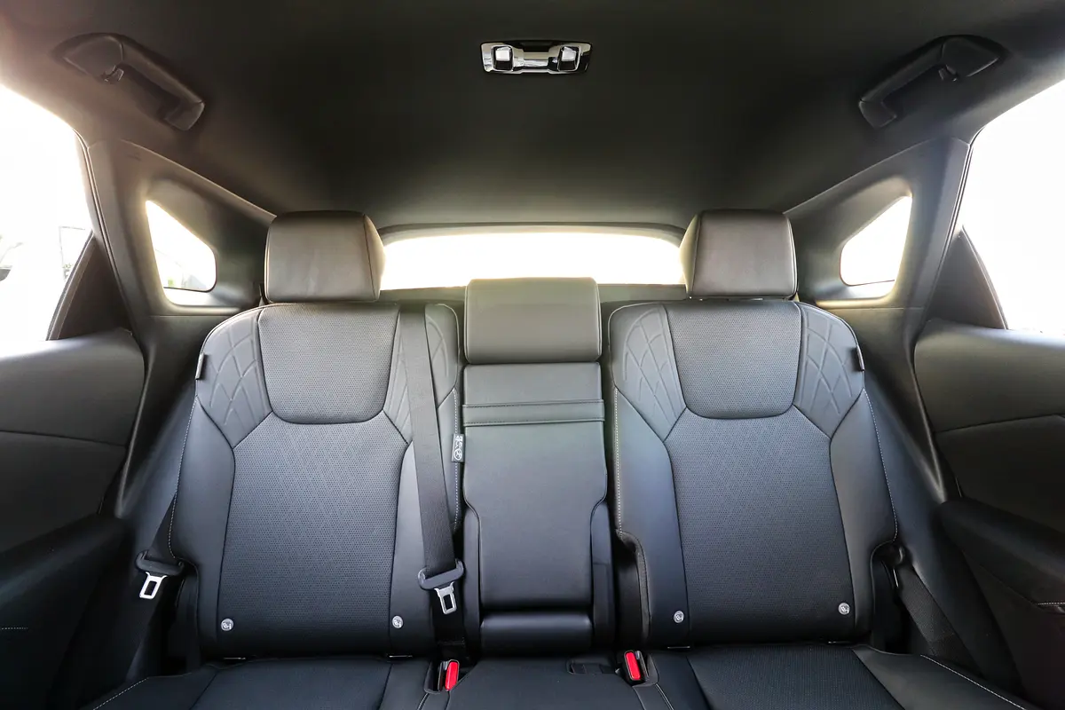 واردات Lexus RX Series 2026 از دبی — منطقه آزاد کیش و قشم — خودرو Lexus — تصویر 17