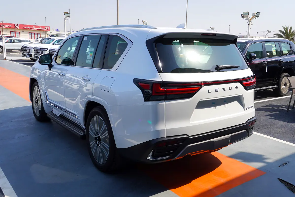واردات Lexus LX Series 2026 از دبی — منطقه آزاد کیش و قشم — خودرو Lexus — تصویر 6