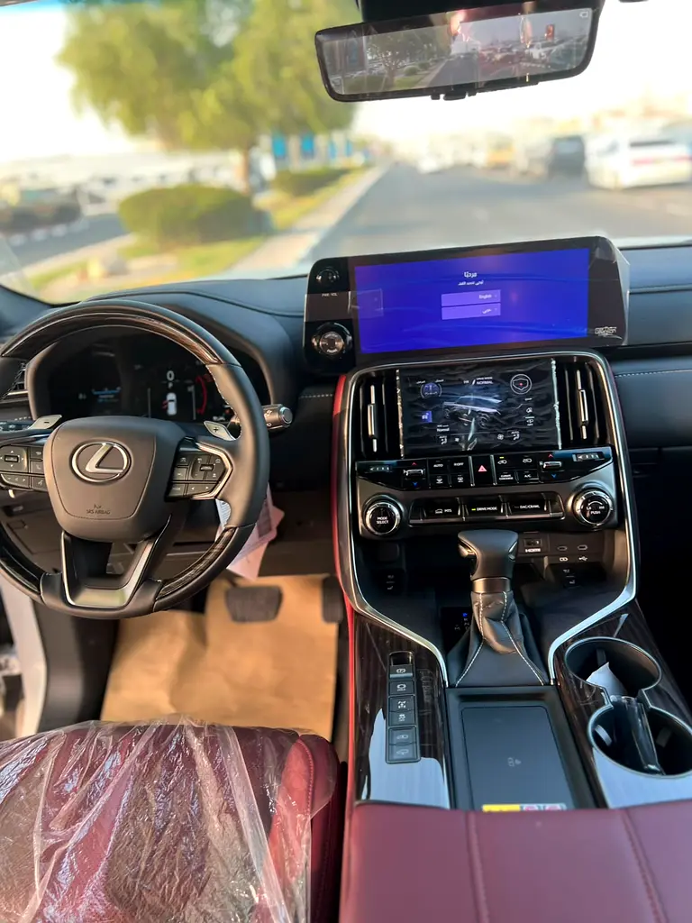 واردات Lexus LX Series 2026 از دبی — منطقه آزاد کیش و قشم — خودرو Lexus — تصویر 11