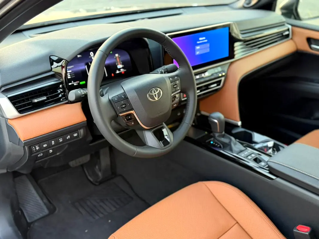 واردات Toyota Camry 2026 از دبی — منطقه آزاد کیش و قشم — خودرو Toyota — تصویر 12
