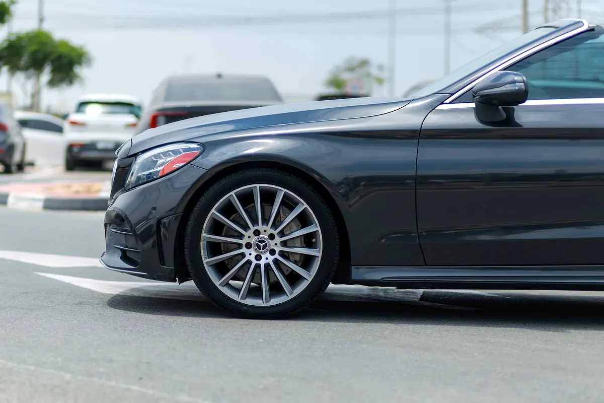 واردات Mercedes-Benz C Class 2019 از دبی — منطقه آزاد کیش و قشم — خودرو Mercedes-Benz — تصویر 3