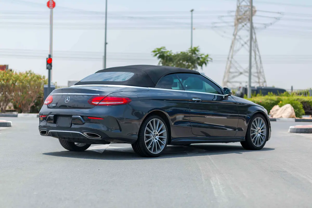 واردات Mercedes-Benz C Class 2019 از دبی — منطقه آزاد کیش و قشم — خودرو Mercedes-Benz — تصویر 4
