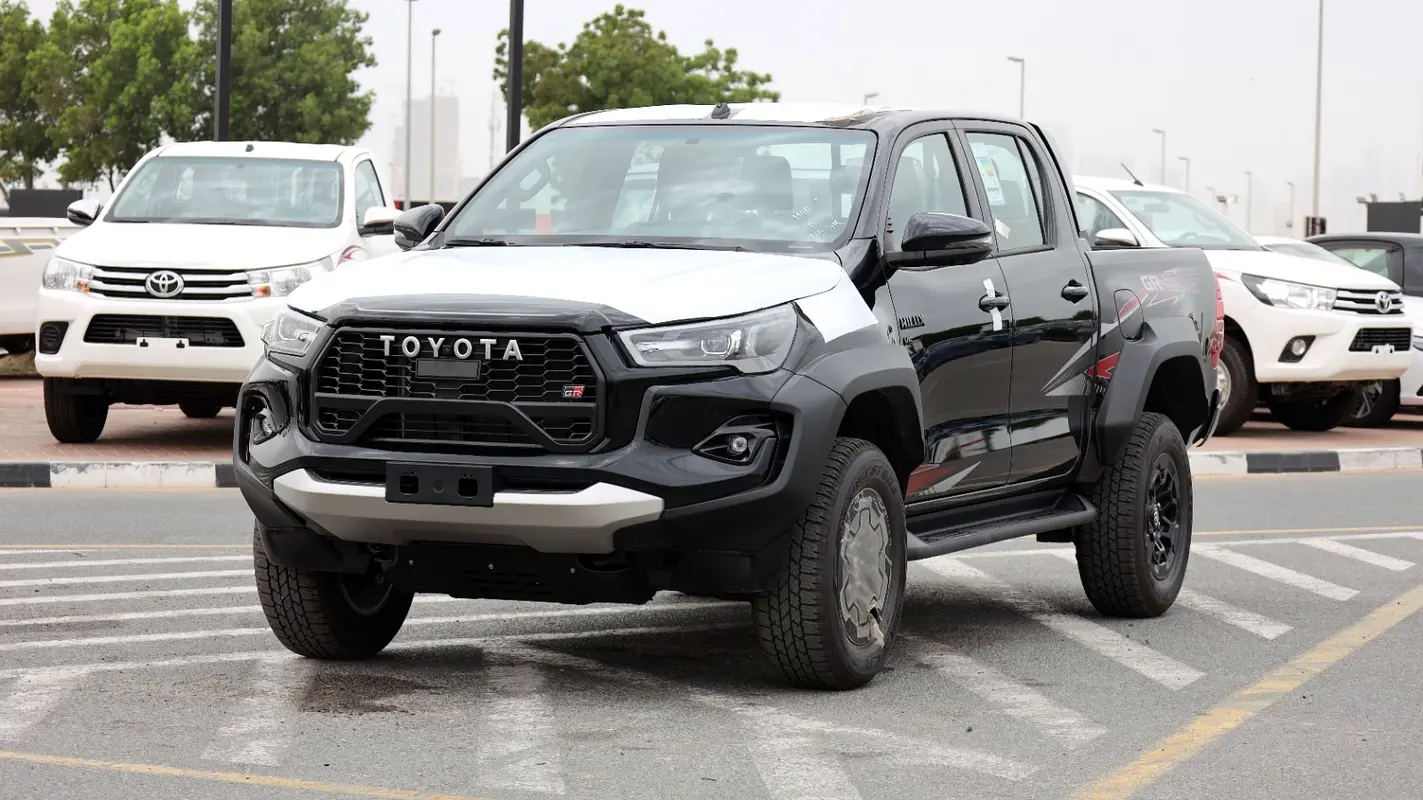 واردات Toyota Hilux 2026 از دبی — منطقه آزاد کیش و قشم — خودرو Toyota — تصویر 2