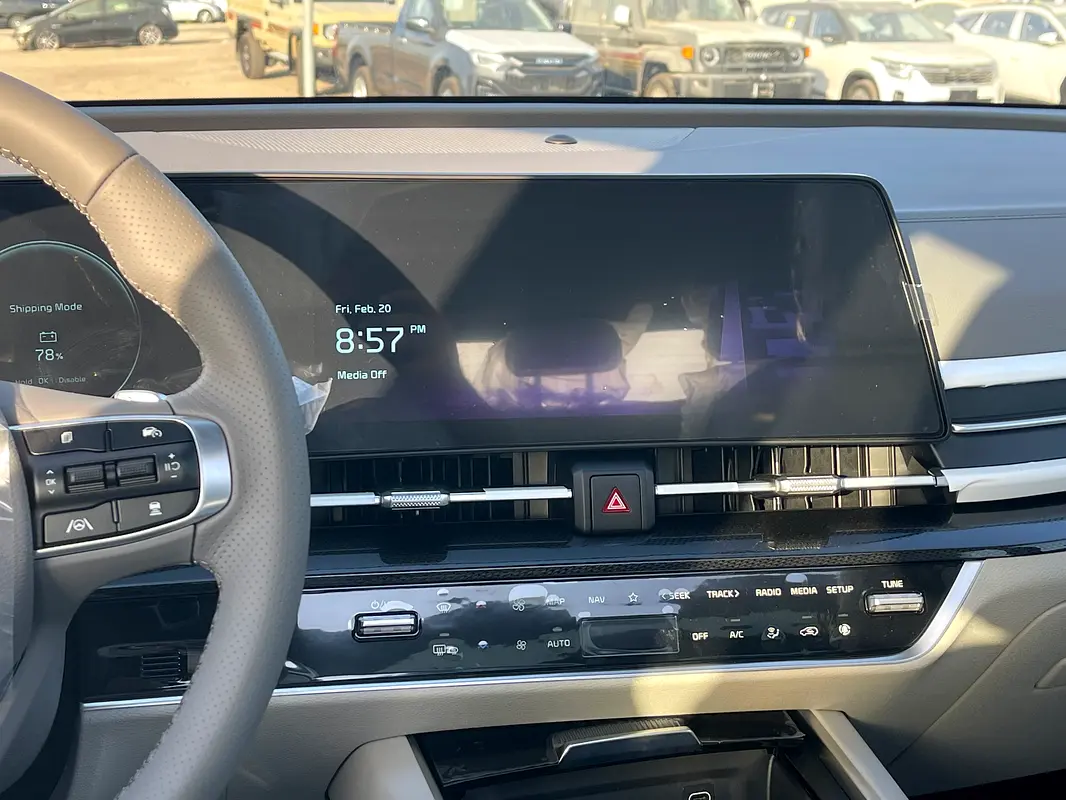 واردات Kia Sportage 2025 از دبی — منطقه آزاد کیش و قشم — خودرو Kia — تصویر 18