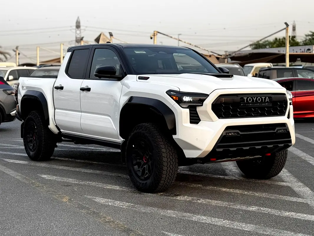 واردات Toyota Tacoma 2025 از دبی — منطقه آزاد کیش و قشم — خودرو Toyota — تصویر 5