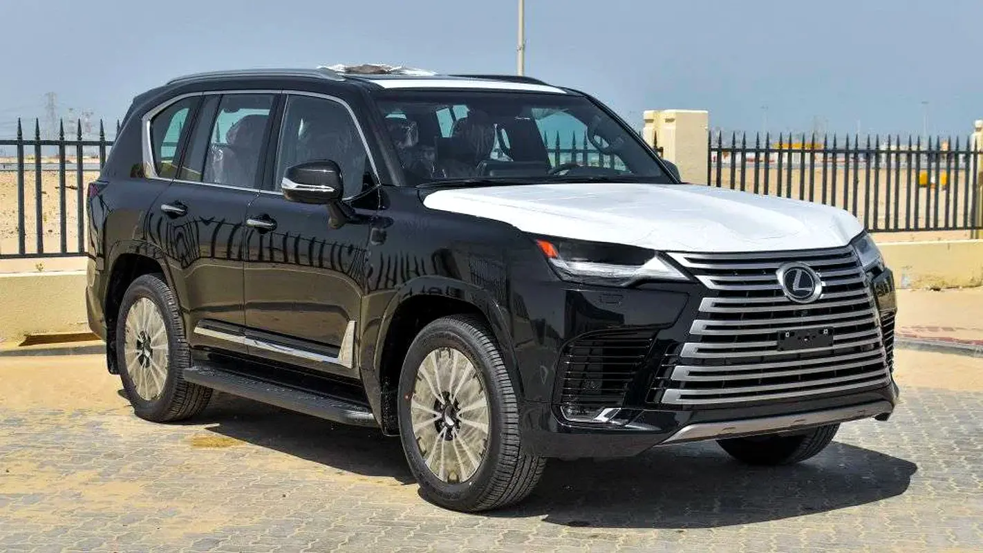 واردات Lexus LX Series 2026 از دبی — منطقه آزاد کیش و قشم — خودرو Lexus — تصویر 2