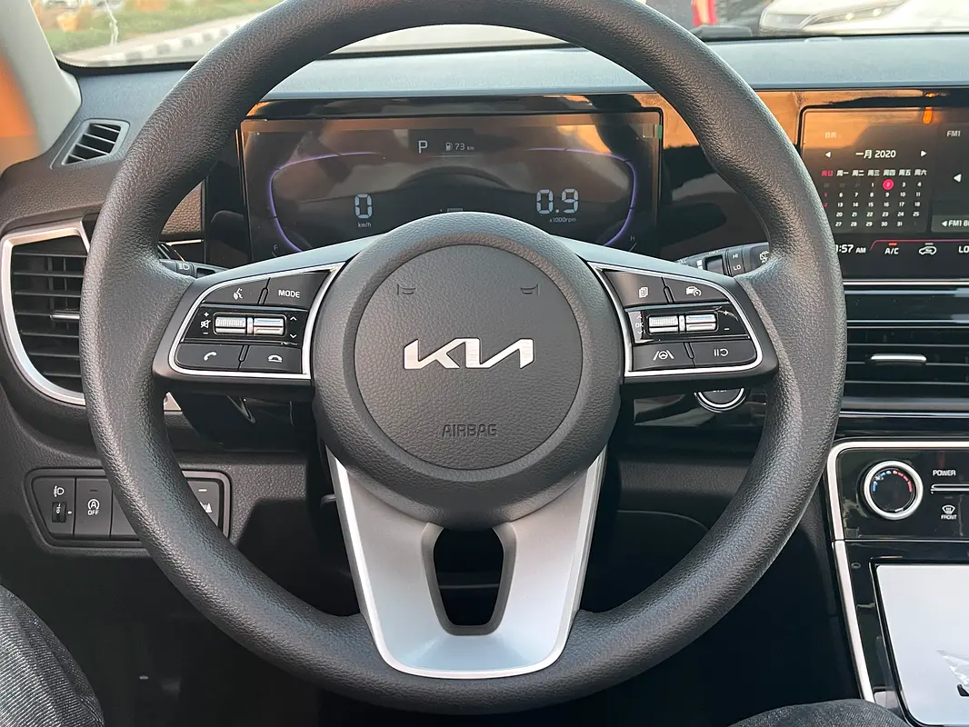واردات Kia Seltos 2025 از دبی — منطقه آزاد کیش و قشم — خودرو Kia — تصویر 15