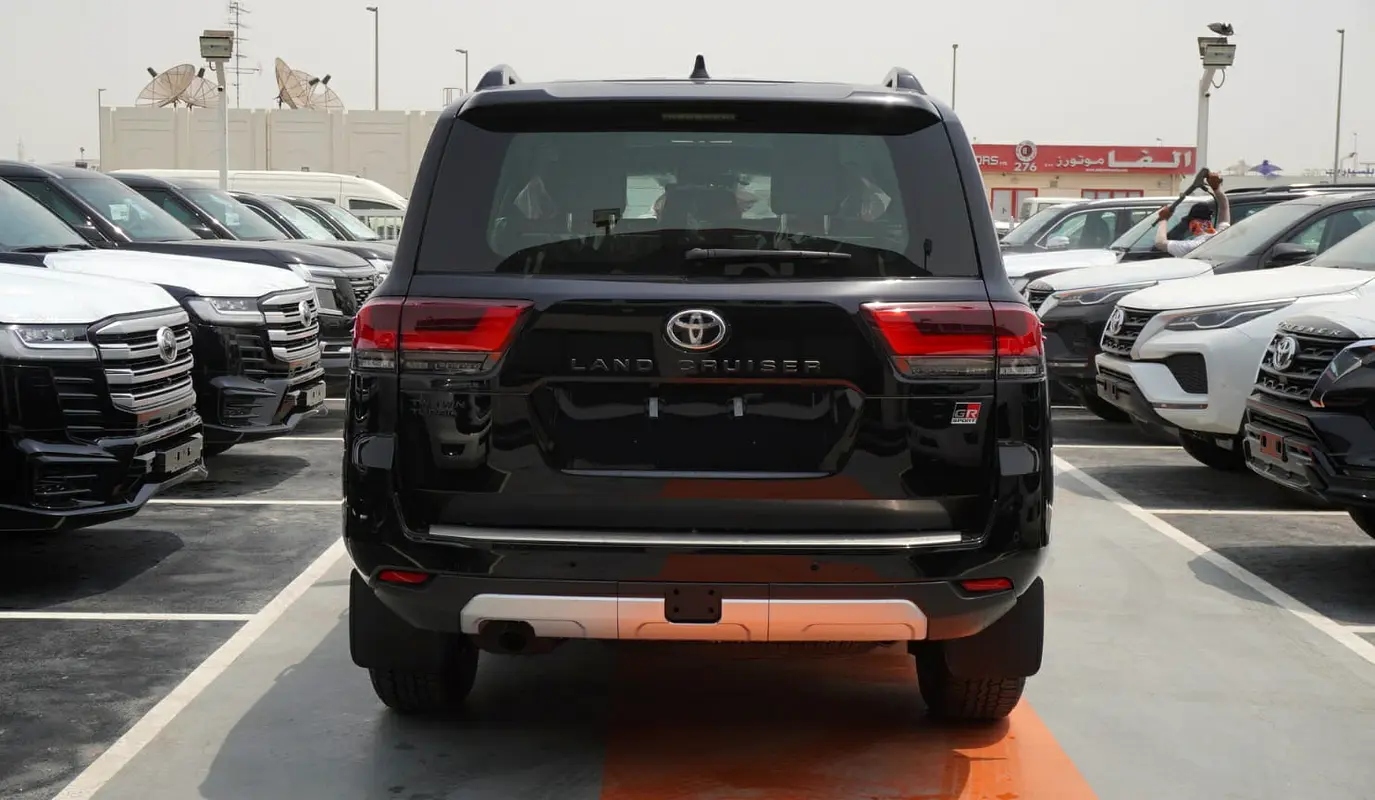 واردات Toyota Land Cruiser 2026 از دبی — منطقه آزاد کیش و قشم — خودرو Toyota — تصویر 5