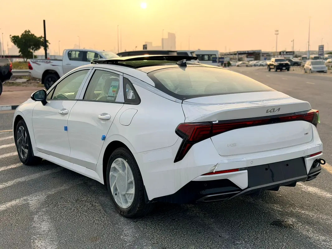 واردات Kia K5 2026 از دبی — منطقه آزاد کیش و قشم — خودرو Kia — تصویر 5