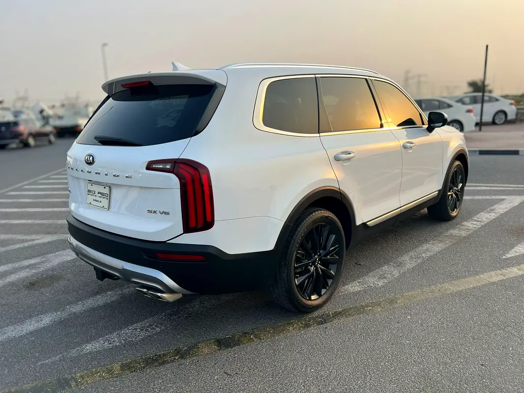 واردات Kia Telluride 2021 از دبی — منطقه آزاد کیش و قشم — خودرو Kia — تصویر 7