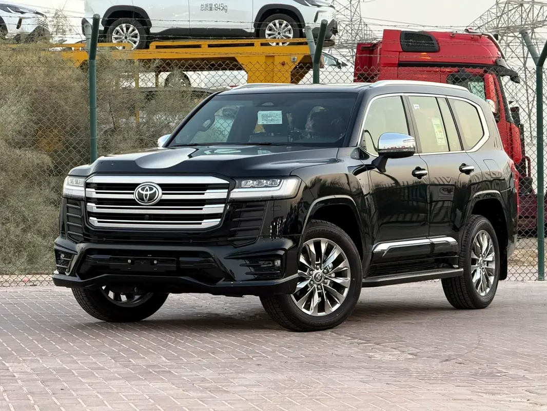واردات Toyota Land Cruiser 2026 از دبی — منطقه آزاد کیش و قشم — خودرو Toyota — تصویر 6