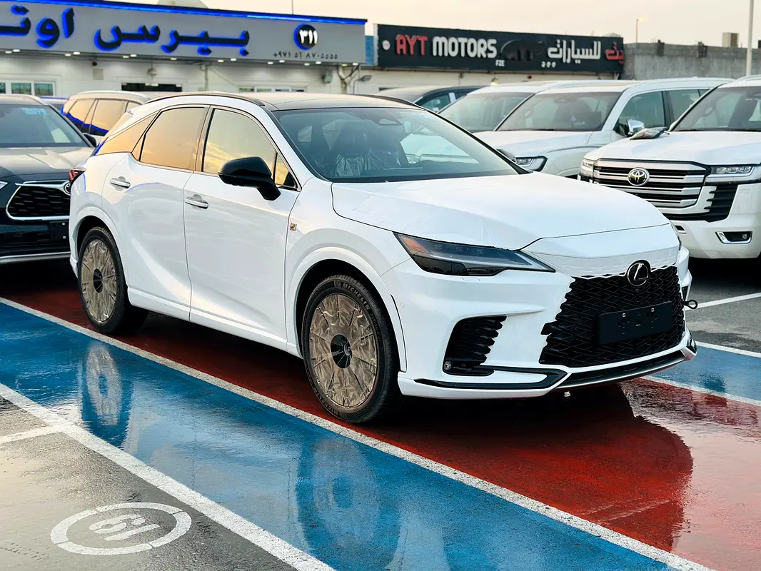 واردات Lexus RX Series 2025 از دبی — منطقه آزاد کیش و قشم — خودرو Lexus — تصویر 2