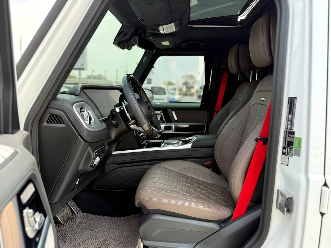 واردات Mercedes-Benz G Class 2024 از دبی — منطقه آزاد کیش و قشم — خودرو Mercedes-Benz — تصویر 11