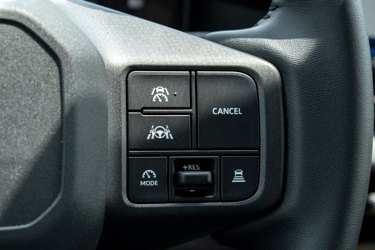 واردات Toyota RAV 4 2026 از دبی — منطقه آزاد کیش و قشم — خودرو Toyota — تصویر 16