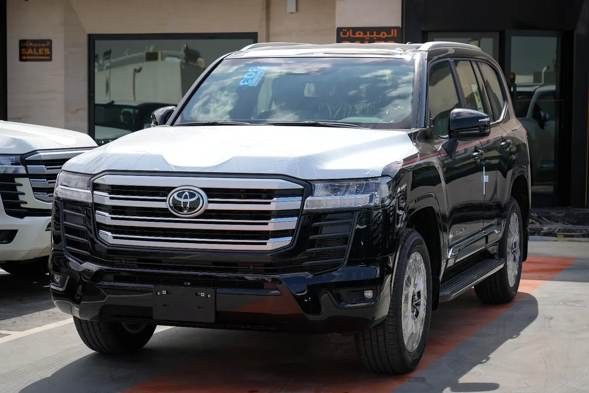 واردات Toyota Land Cruiser 2026 از دبی — منطقه آزاد کیش و قشم — خودرو Toyota — تصویر 3