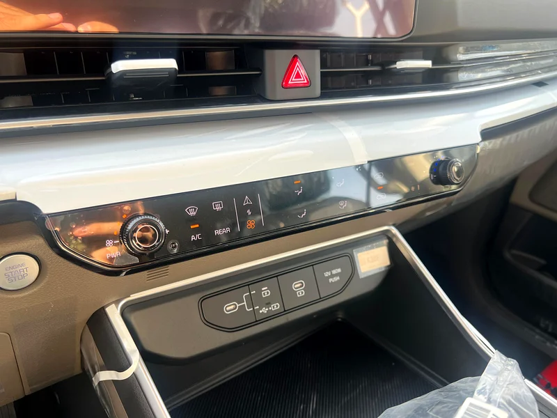 واردات Kia Carnival 2025 از دبی — منطقه آزاد کیش و قشم — خودرو Kia — تصویر 13