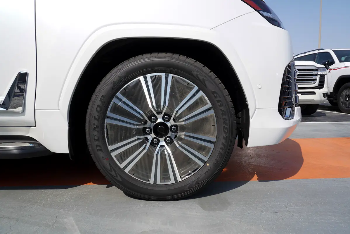 واردات Lexus LX Series 2026 از دبی — منطقه آزاد کیش و قشم — خودرو Lexus — تصویر 7